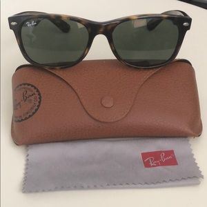 Ray-Ban New Wayfarer Tortoiseshell Sunglasses